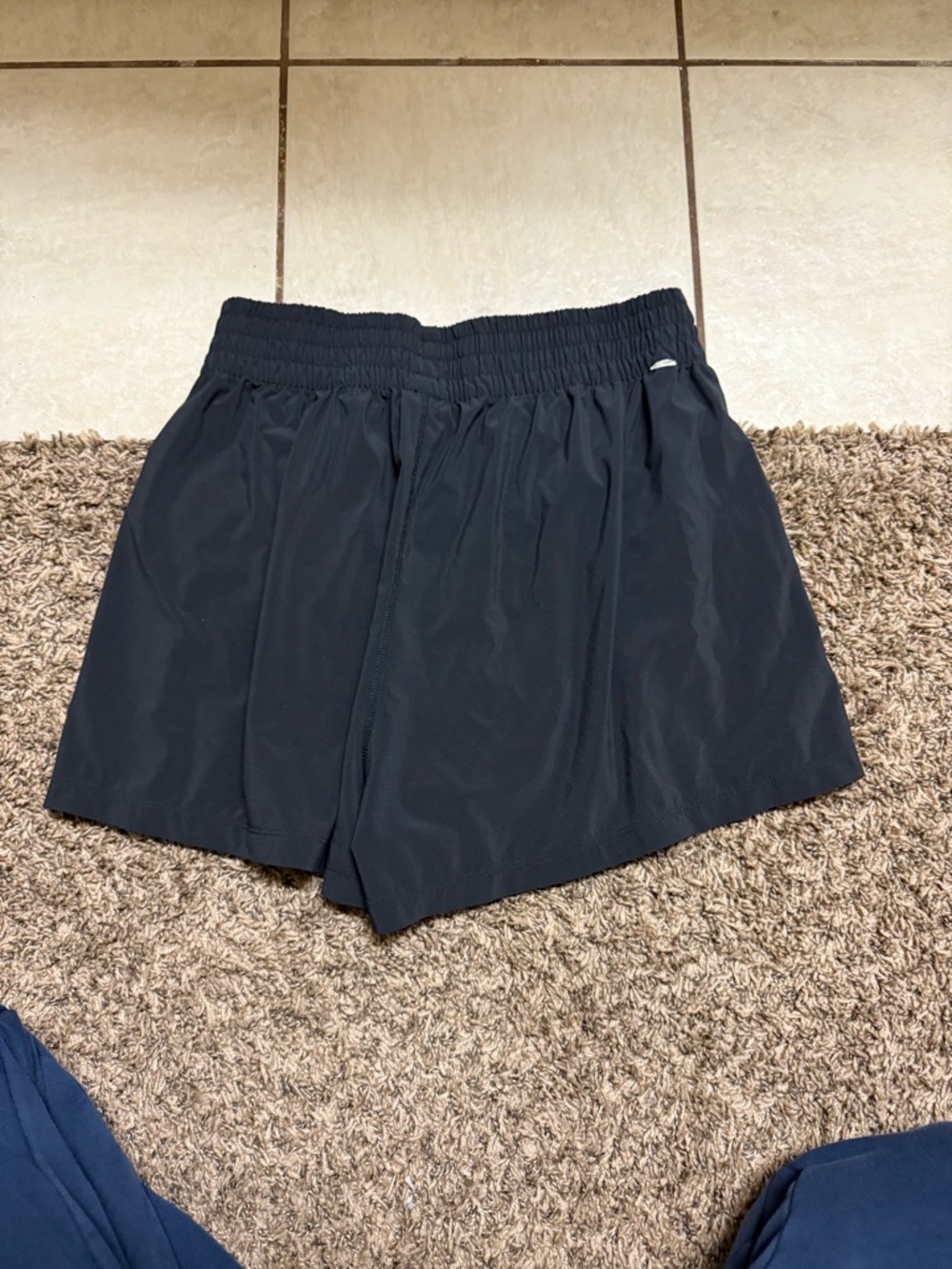 Vuori Navy Elastic-Waist Athletic Shorts - Picture 3 of 3